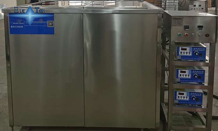 超聲波清洗機在塑料行業(yè)的應用，如何去除各種污漬？